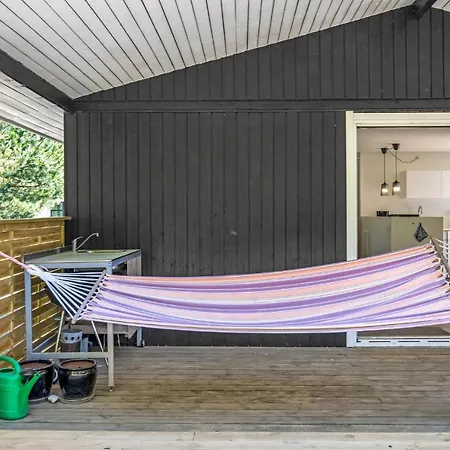 Fantastisk Hjem I Aakirkeby Med Wifi * Vester Somarken